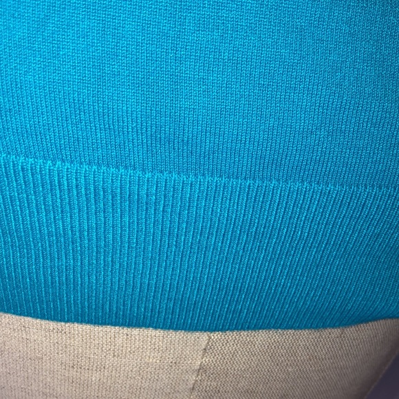 Teal ruffled tank top - Picture 3 of 5